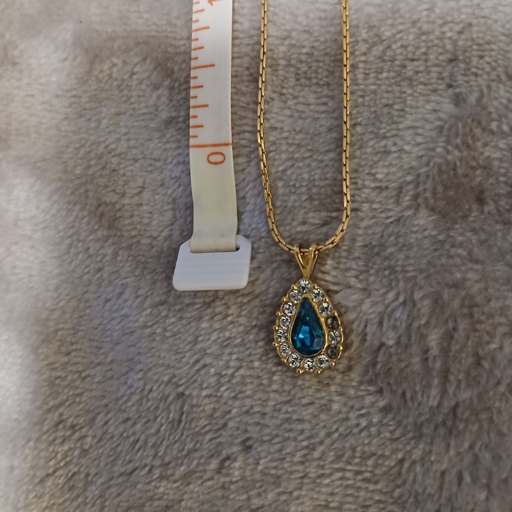 Gold Teardrop Pendant Necklace with Green Crystal